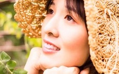 佛山女生当街激吻门